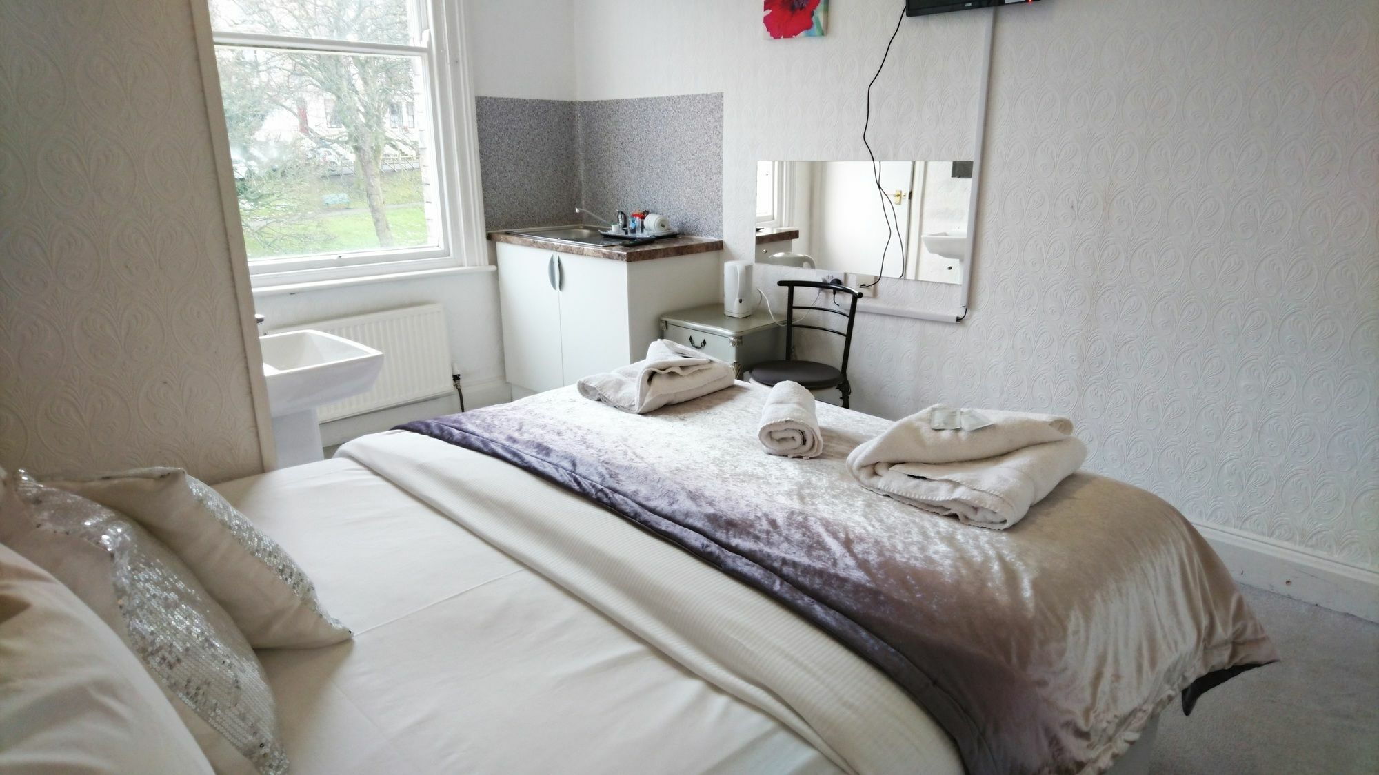 Marine Residence Скарбъро Екстериор снимка