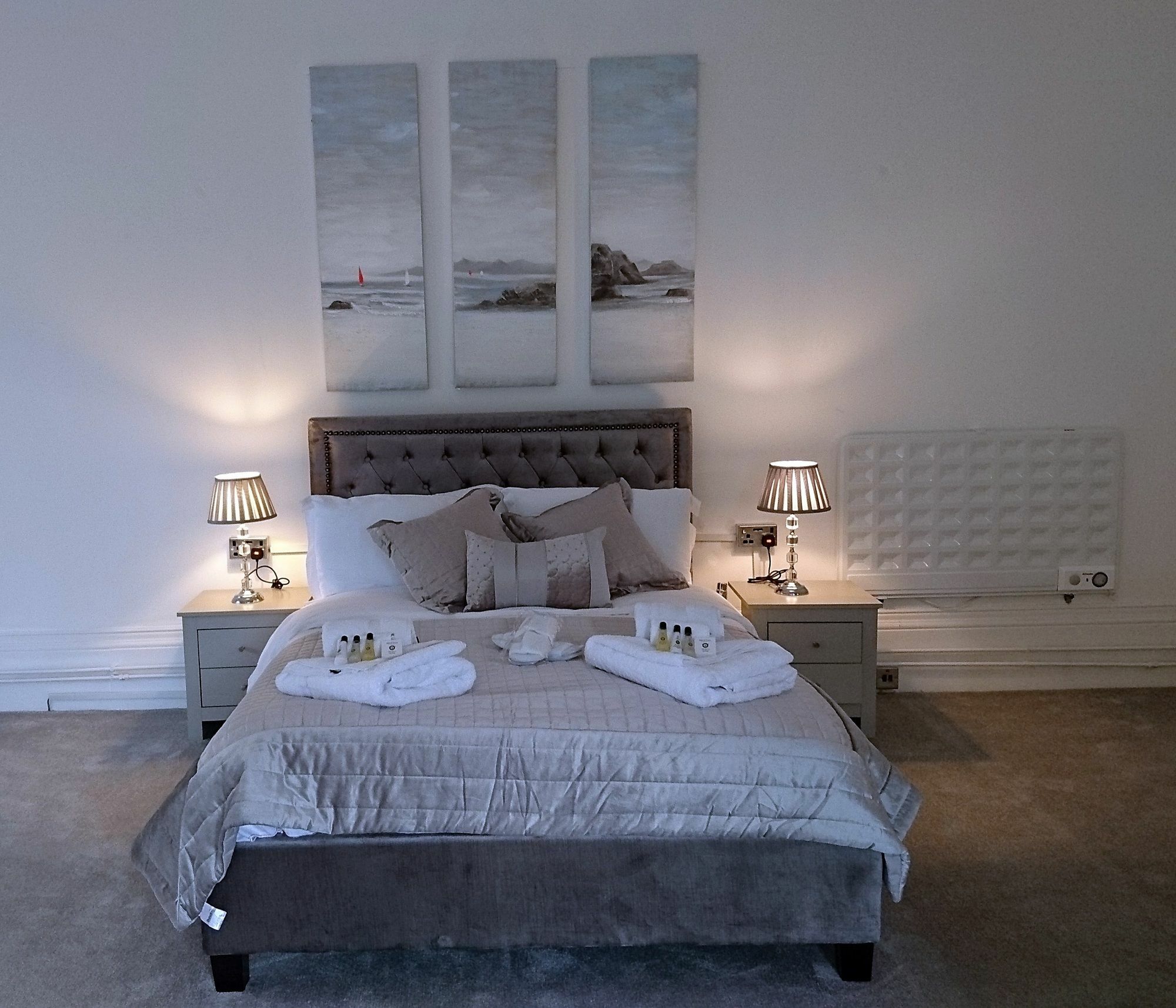 Marine Residence Скарбъро Екстериор снимка