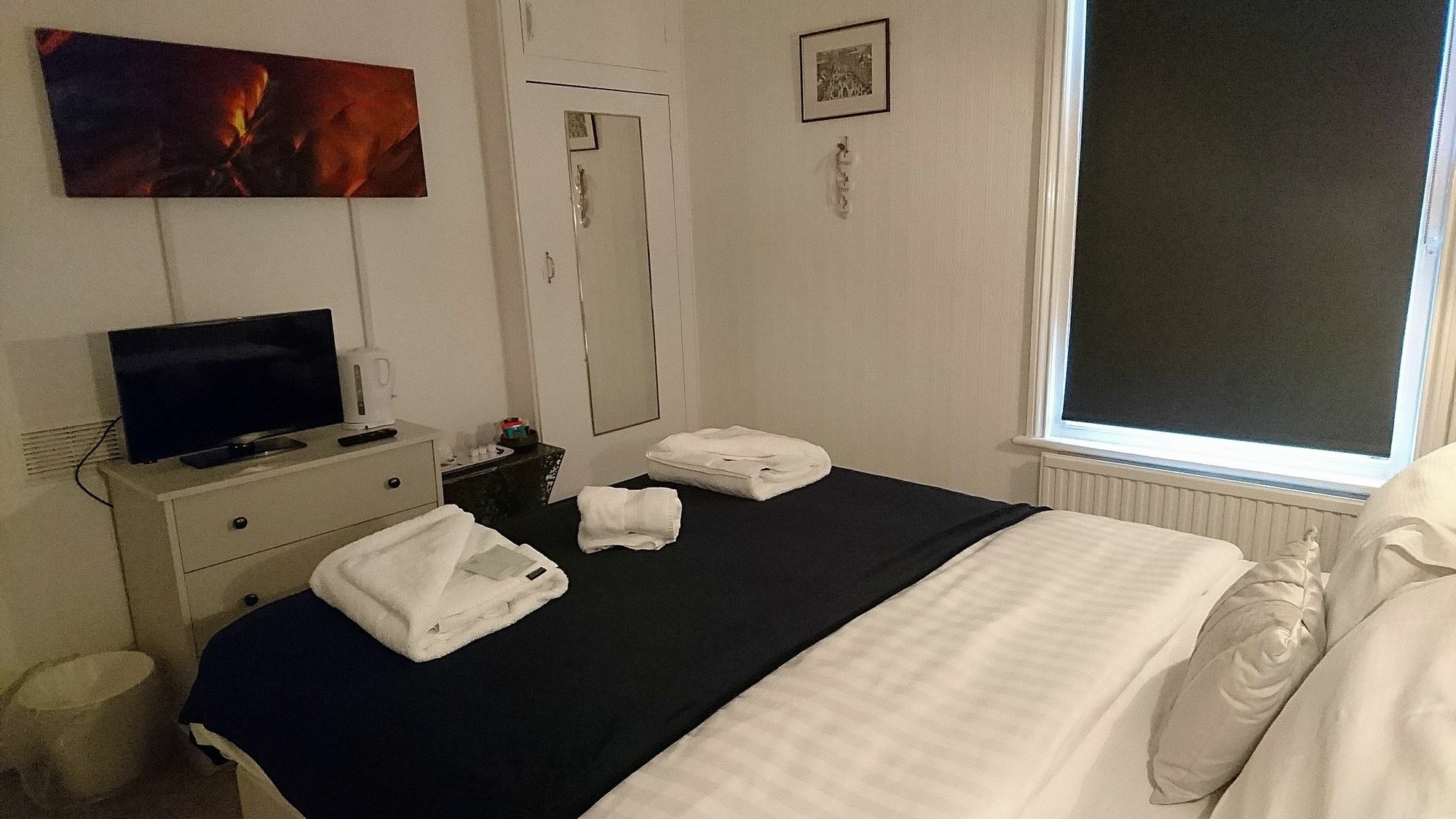 Marine Residence Скарбъро Екстериор снимка